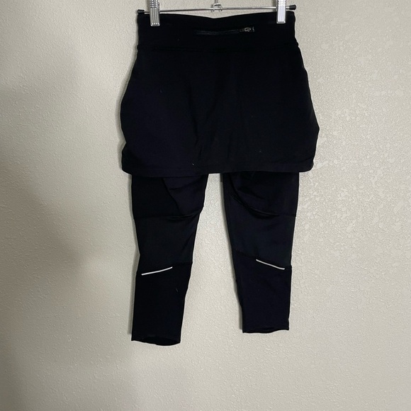 Athleta Black 2-in-1 Skirted Leggings Crop XXS - Picture 2 of 6